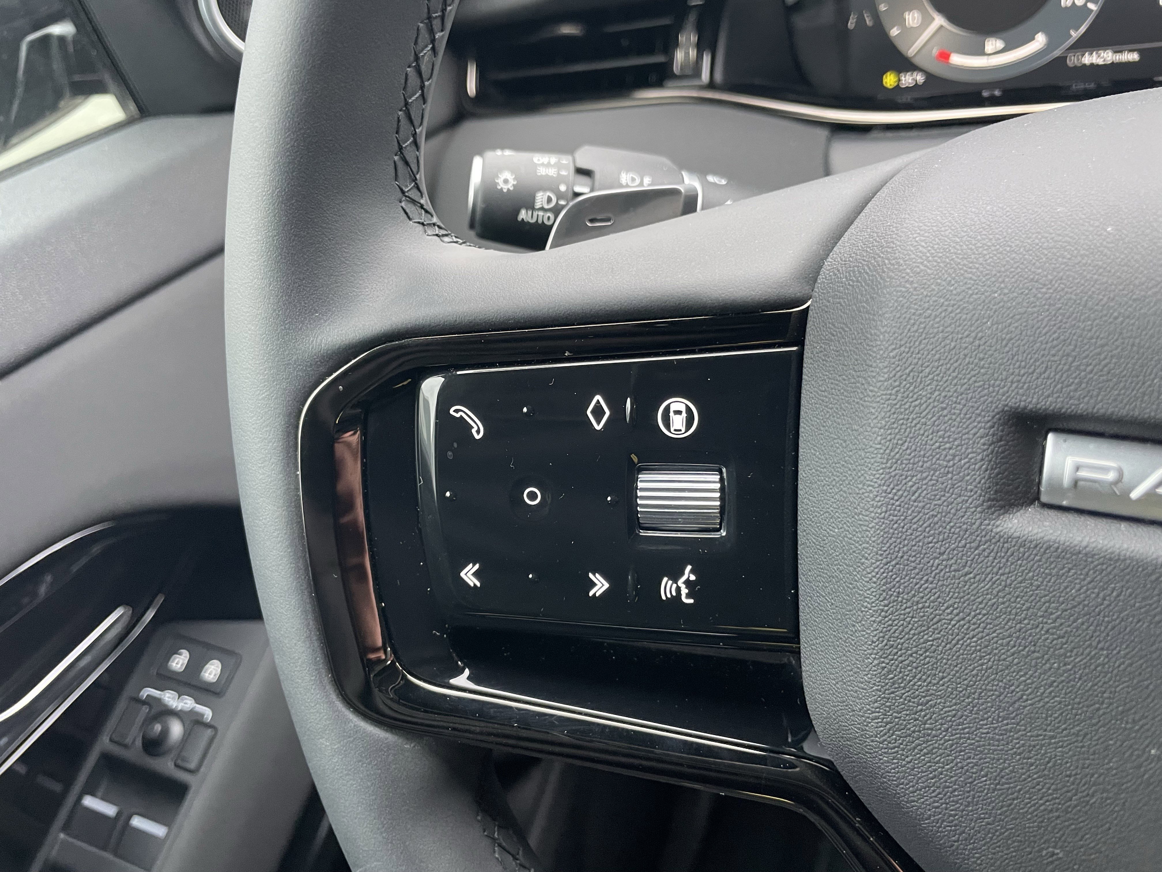 Certified 2024 Land Rover Range Rover Evoque S image 23