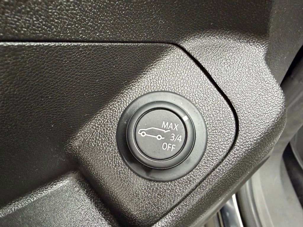 Certified 2020 GMC Terrain SLE w/ Driver Convenience Package image 18