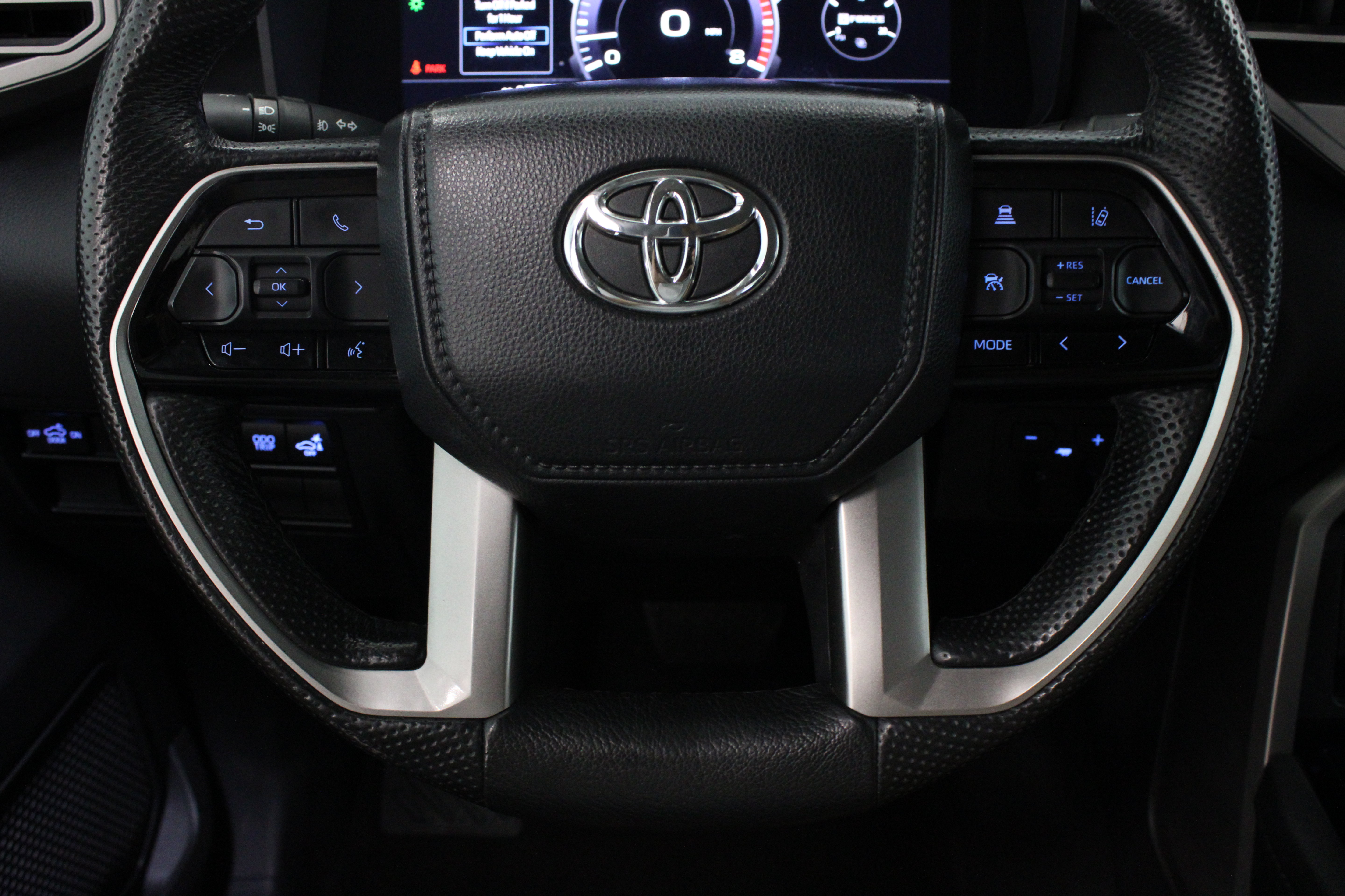 Used 2024 Toyota Tundra Limited AWD/4WD image 28