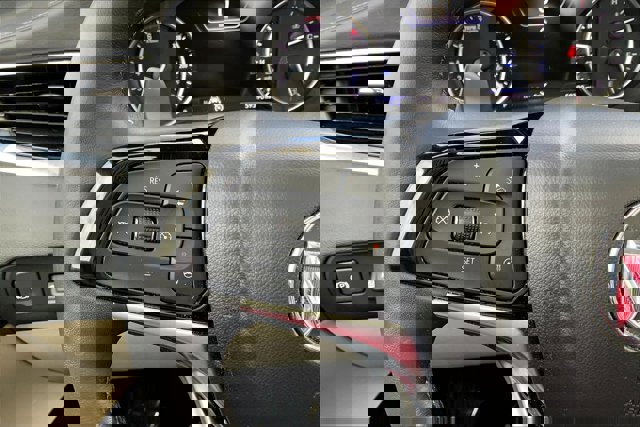 Used 2023 Buick Enclave Avenir w/ Avenir Technology Package image 18