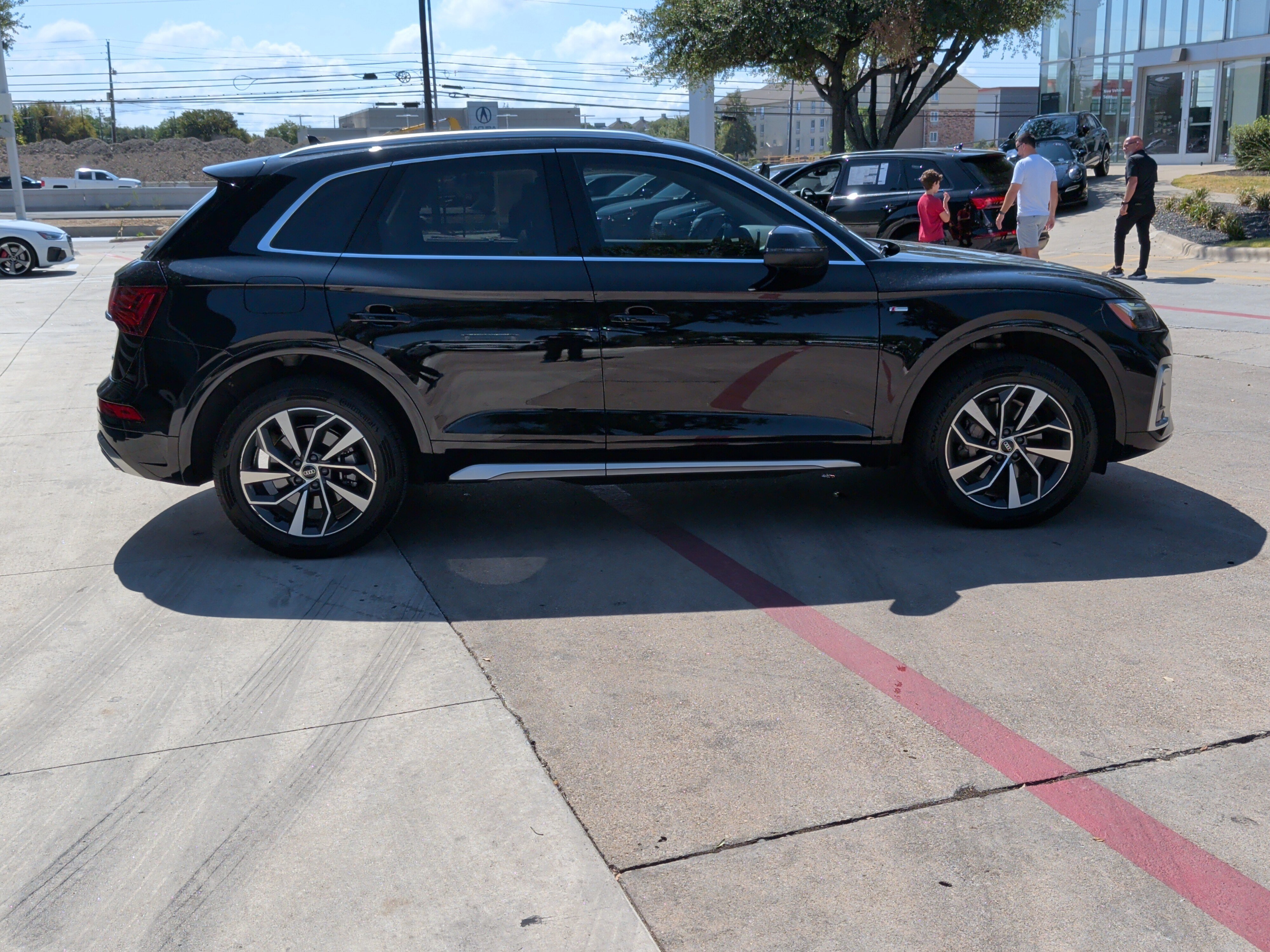 Certified 2024 Audi Q5 2.0T Premium Plus w/ Premium Plus Package AWD/4WD image 11