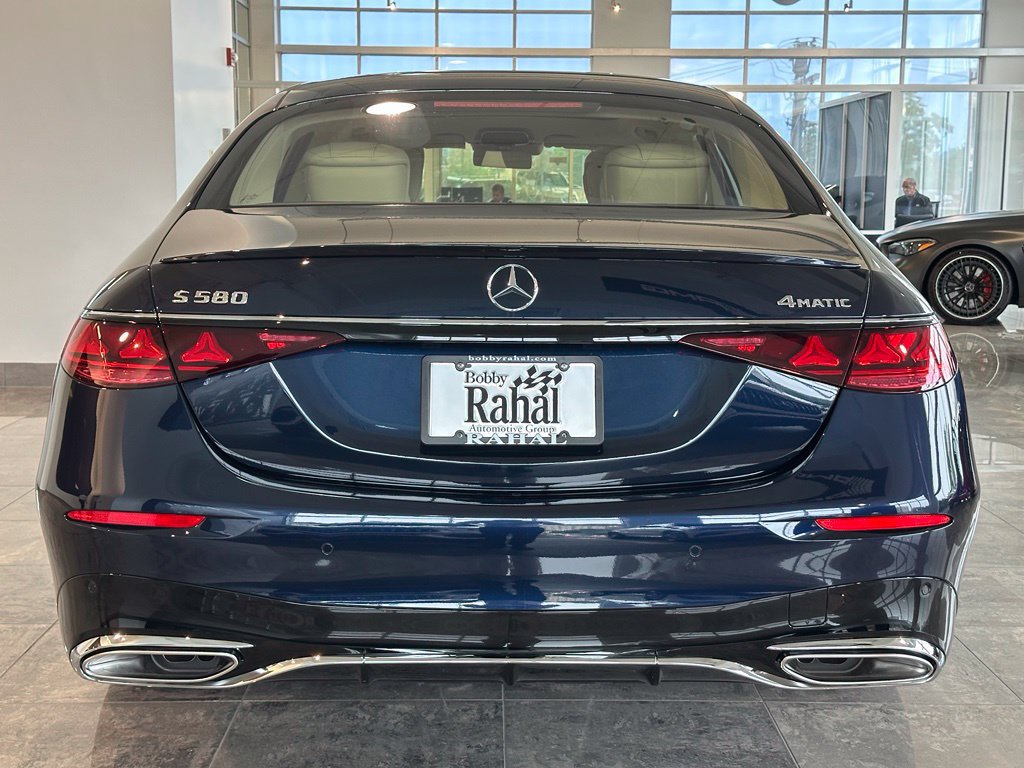 New 2027 Mercedes-Benz S 580 4MATIC Sedan image 2