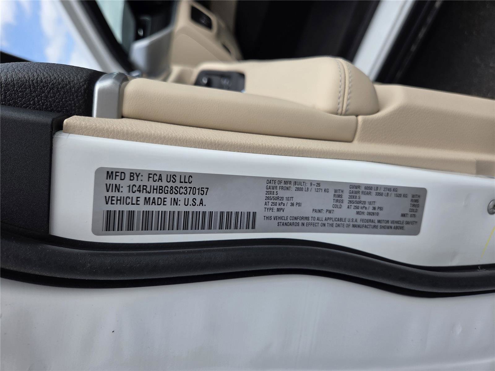 New 2025 Jeep Grand Cherokee Limited w/ Trailer Tow Package image 62