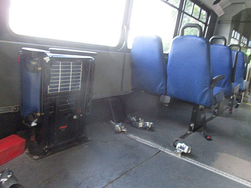 Used 2016 Ford E-450 and Econoline 450 Super Duty w/ Shuttle Bus Prep Package RWD image 20