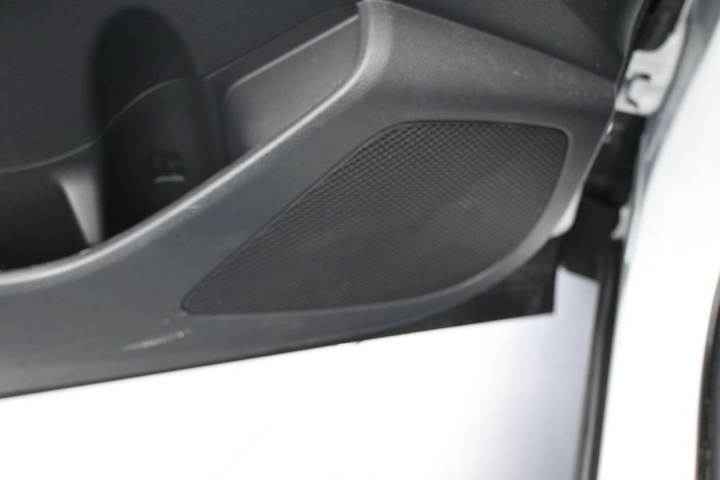 Used 2024 Toyota Corolla Cross LE FWD image 14