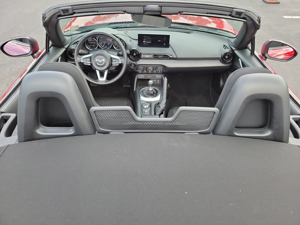 Used 2025 MAZDA MX-5 Miata Sport RWD image 19