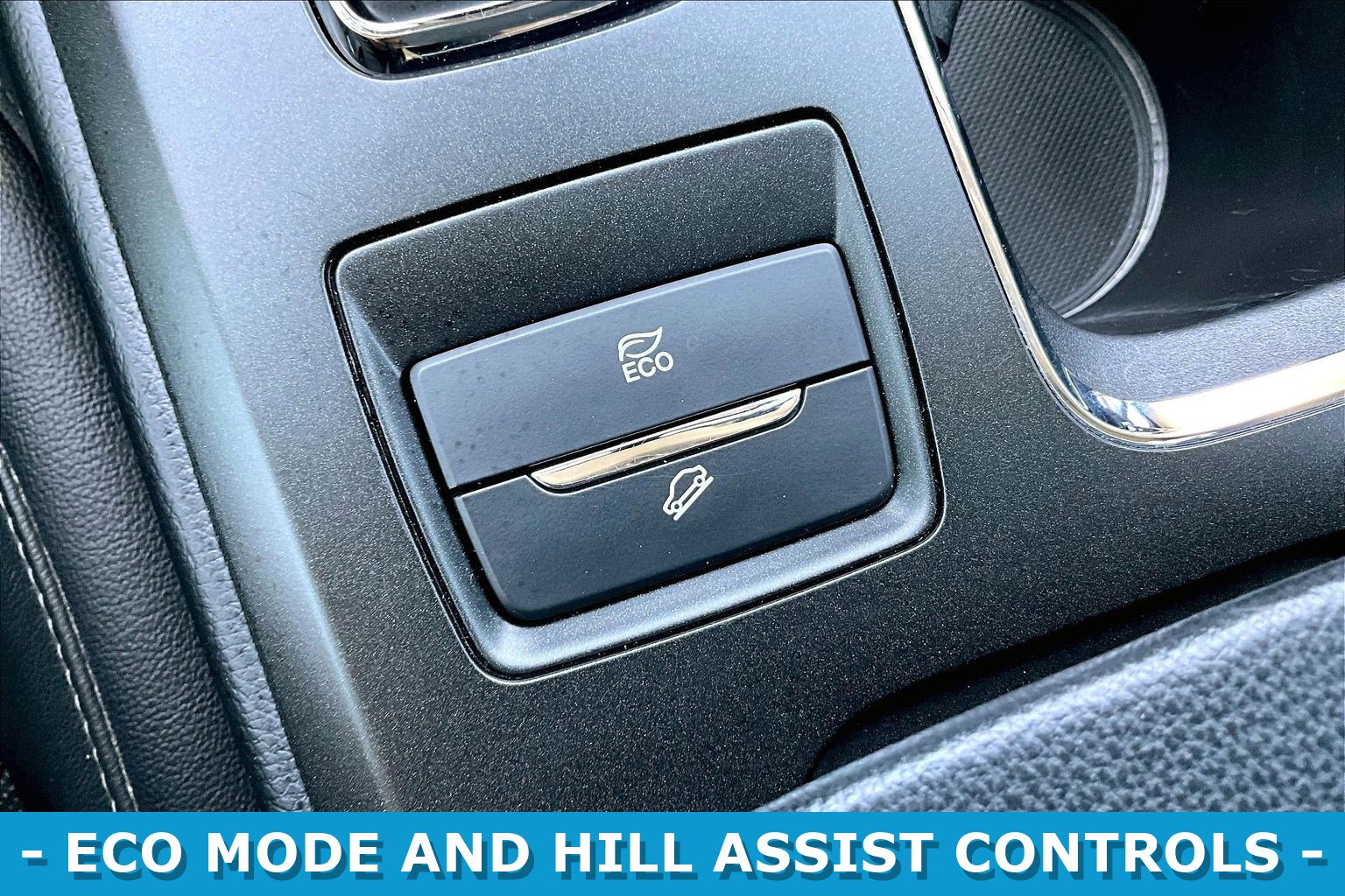 Used 2018 Ford Fusion Titanium FWD image 36