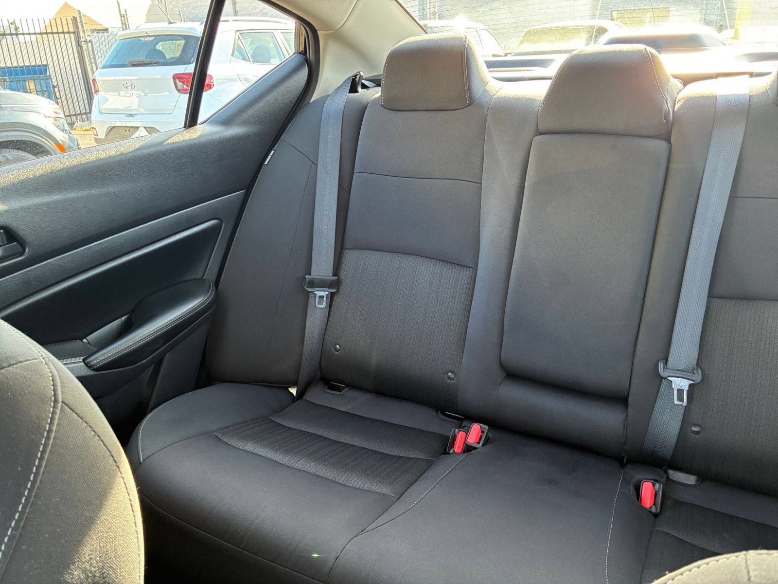 Used 2025 Nissan Altima 2.5 SV FWD image 38