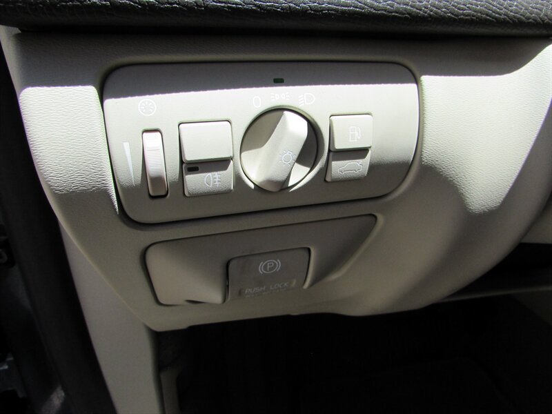 Used 2012 Volvo XC60 3.2 FWD image 21
