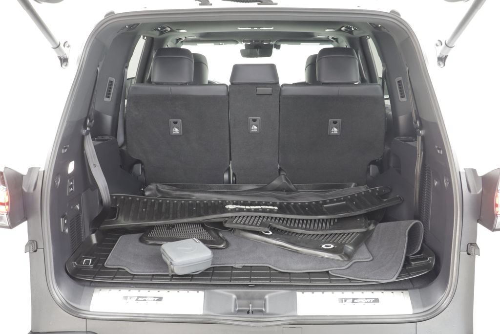 Used 2024 Lexus LX 600 F Sport AWD/4WD image 20