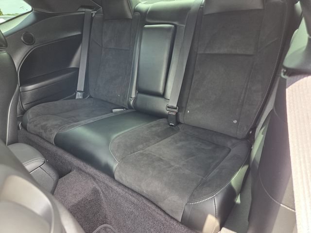 Used 2018 Dodge Challenger R/T Scat Pack RWD image 12