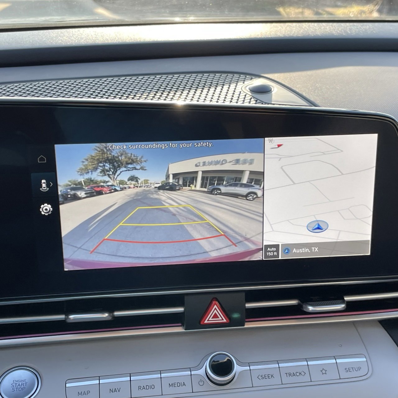 Used 2025 Hyundai Elantra Limited image 18