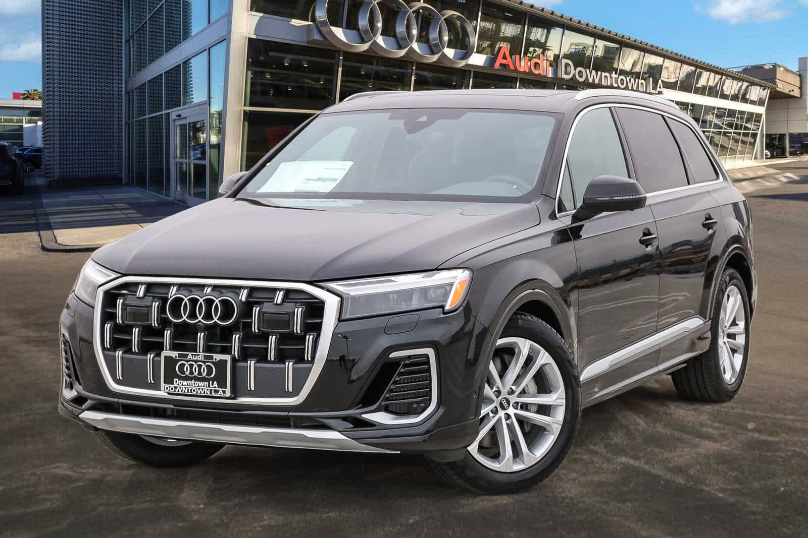New 2026 Audi Q7 3.0T Premium Plus