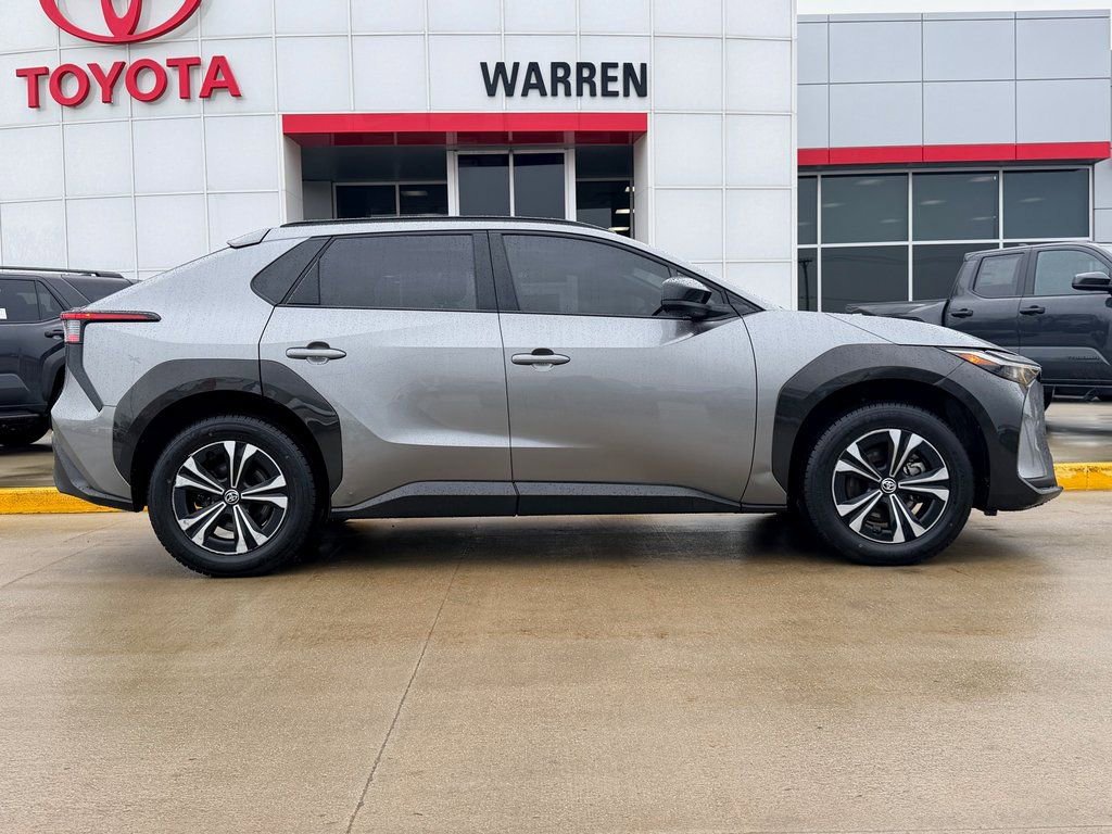 Used 2024 Toyota bZ4X XLE w/ Weather Package AWD/4WD image 3