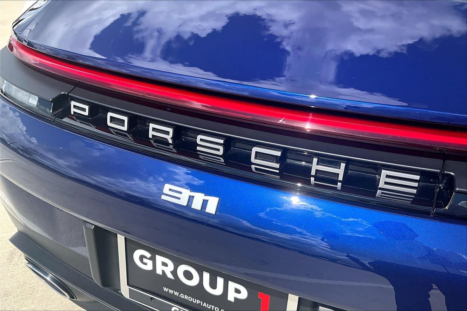 Used 2025 Porsche 911 Carrera RWD image 8