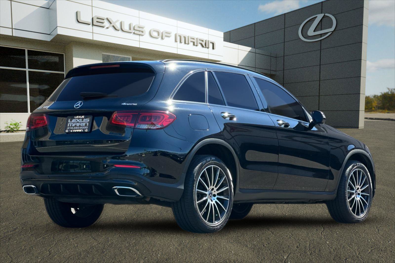 Used 2022 Mercedes-Benz GLC 300 4MATIC image 9