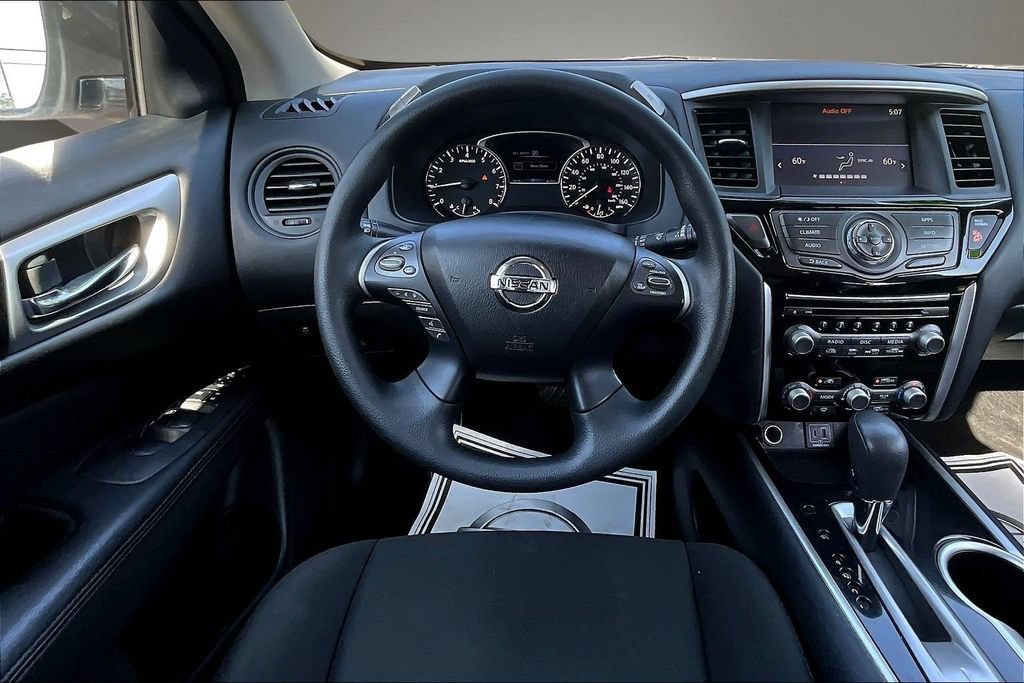 Used 2020 Nissan Pathfinder S AWD/4WD image 8