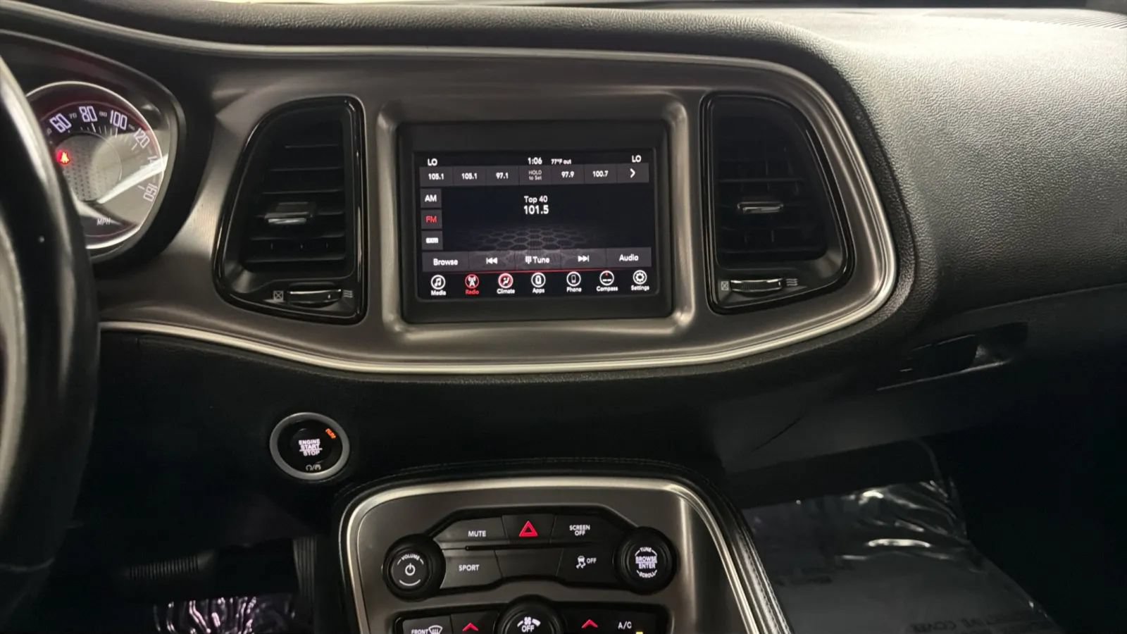 Used 2020 Dodge Challenger SXT RWD image 13
