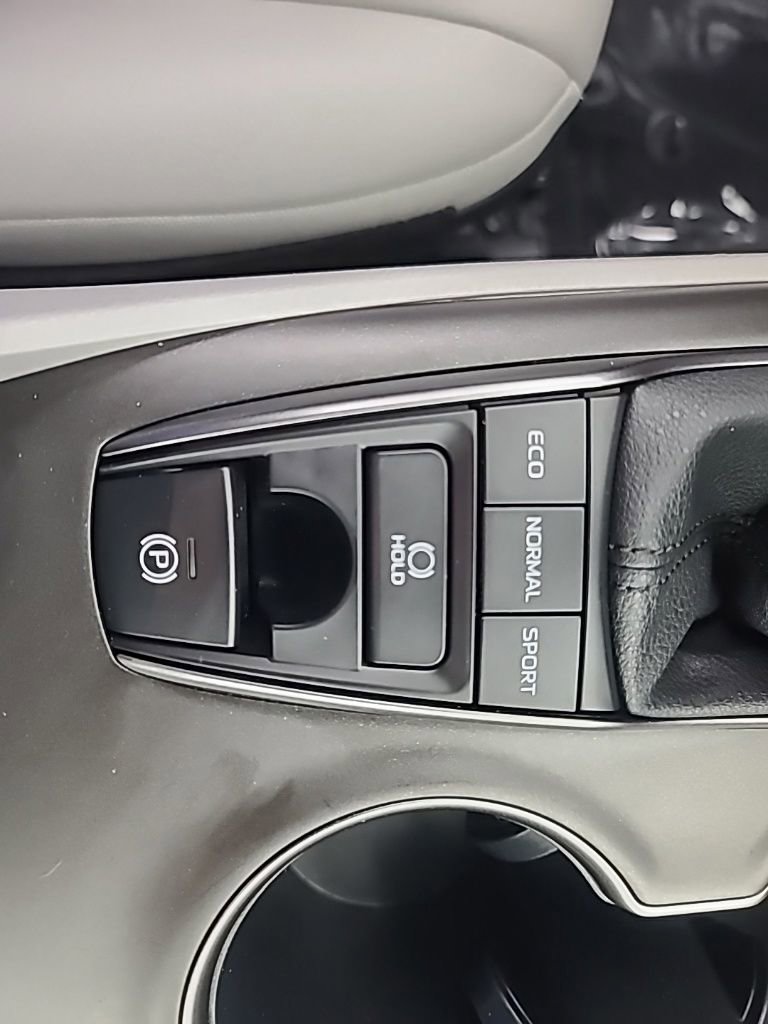 Used 2023 Toyota Camry SE image 35