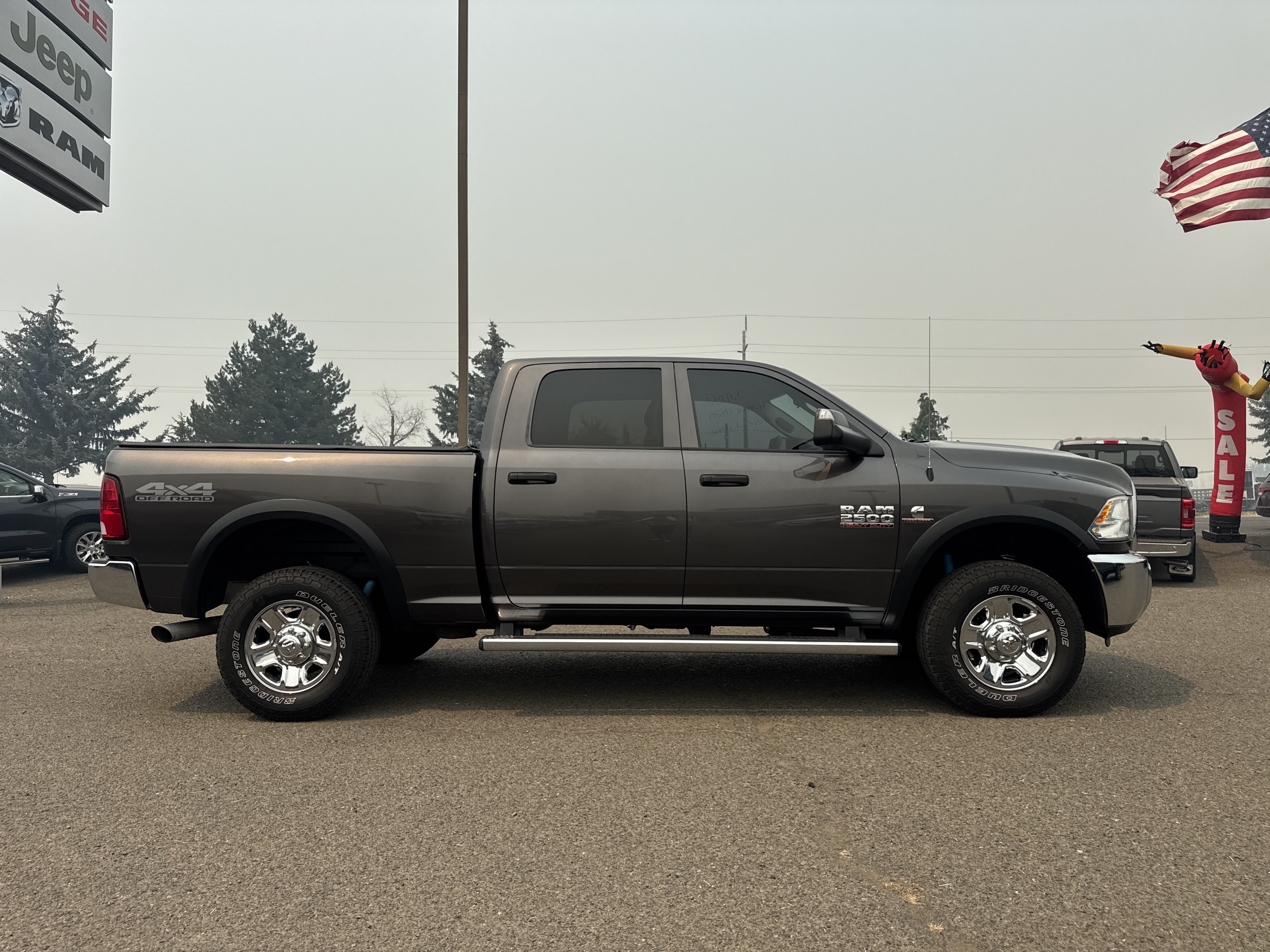 Used 2017 RAM 2500 Tradesman w/ Chrome Appearance Group AWD/4WD image 2