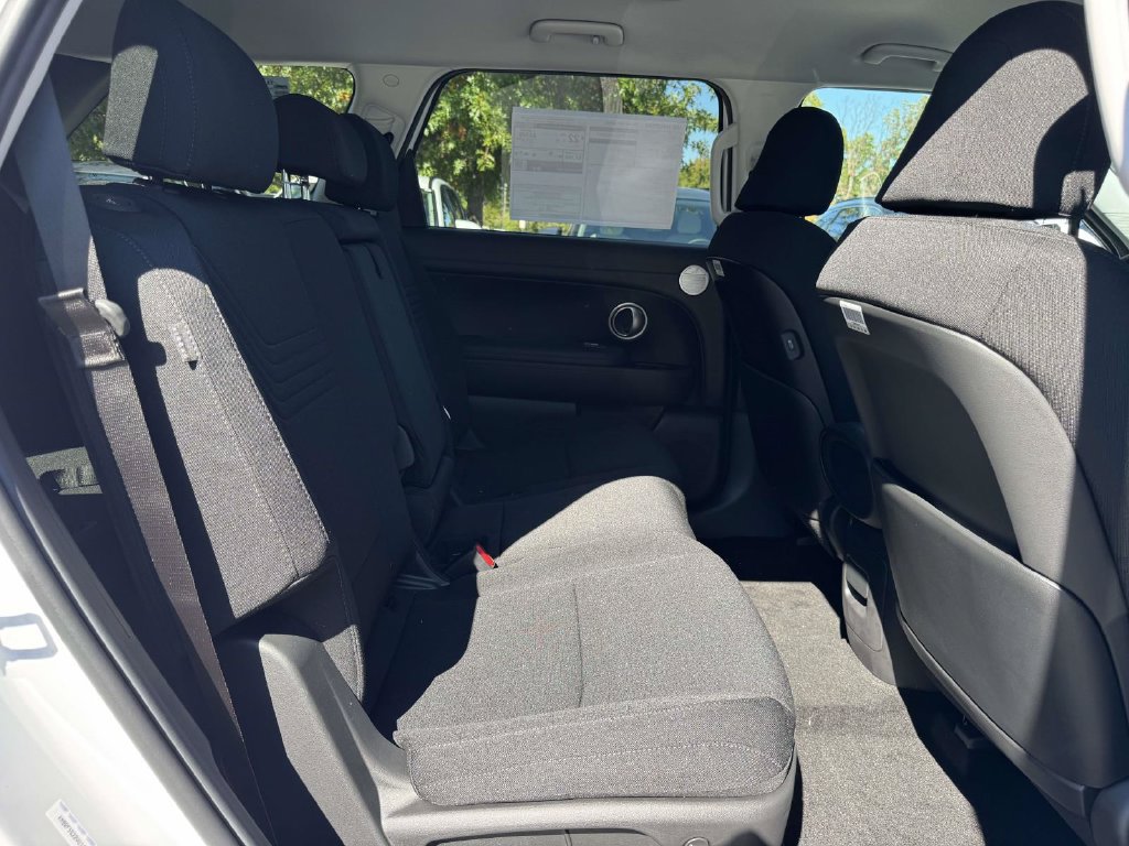 New 2027 Hyundai Palisade SE FWD image 10