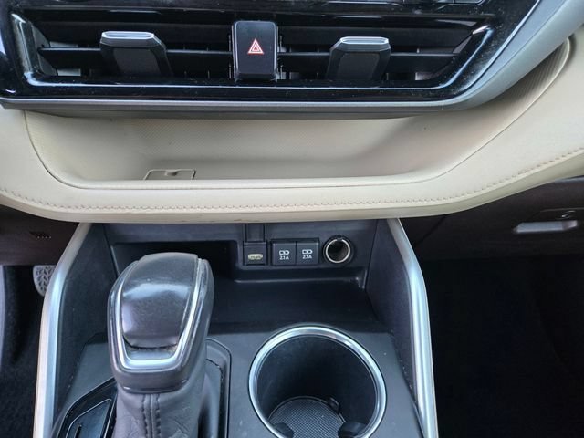 Certified 2020 Toyota Highlander XLE AWD/4WD image 19