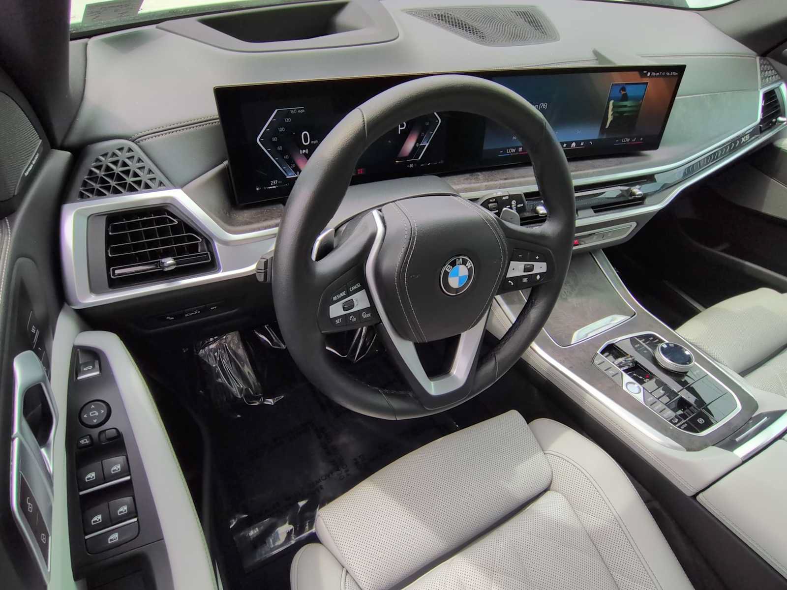 Certified 2024 BMW X5 xDrive40i w/ Executive Package AWD/4WD image 10