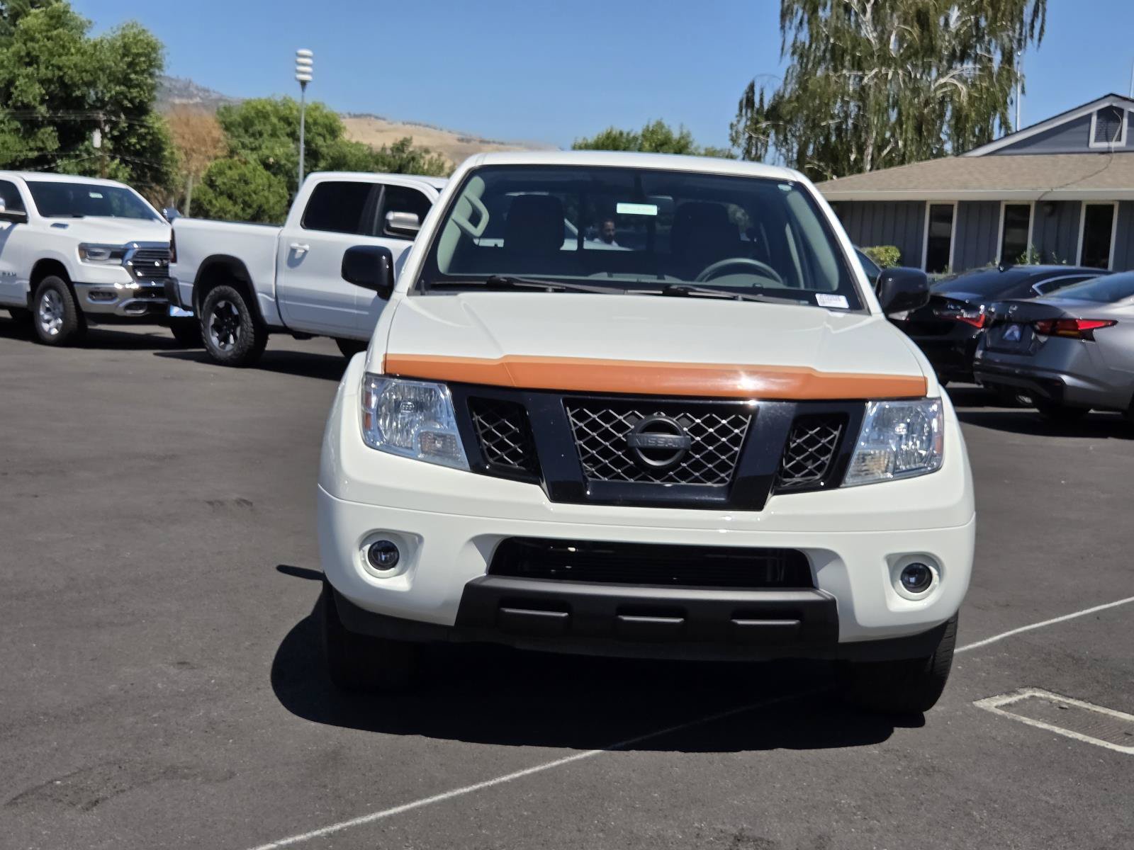 Used 2019 Nissan Frontier SV w/ Value Truck Package RWD image 2