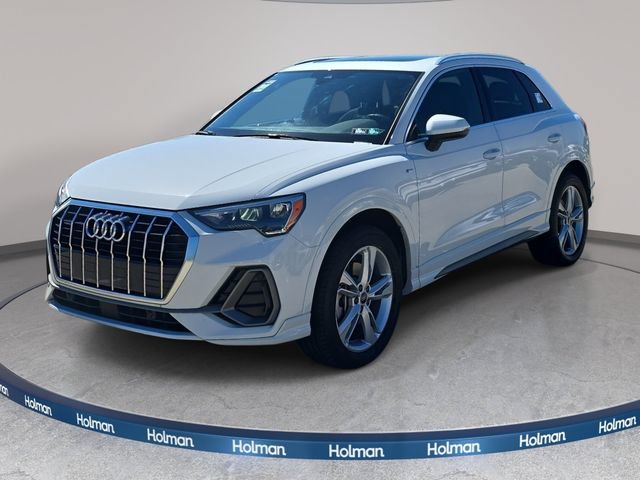 Used 2021 Audi Q3 2.0T Premium w/ Convenience Package AWD/4WD image 1