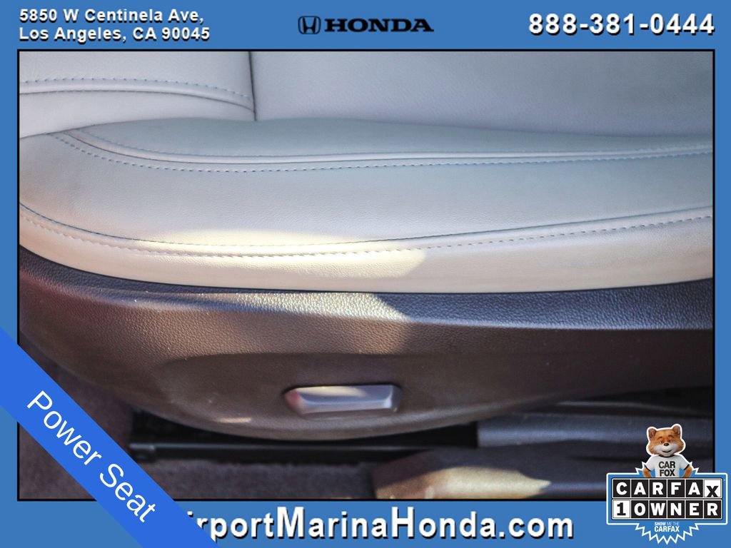 Used 2011 Chevrolet Cruze LTZ w/ RS Package FWD image 6
