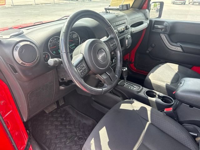 Used 2015 Jeep Wrangler Sport w/ Connectivity Group AWD/4WD image 10
