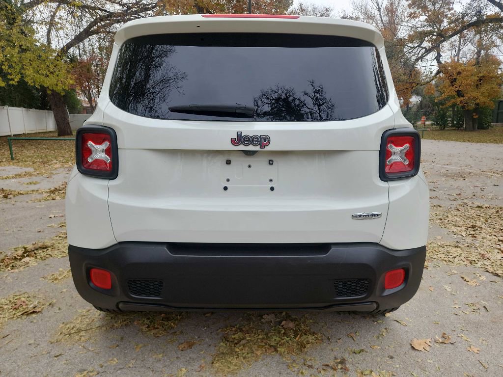 Used 2017 Jeep Renegade Latitude image 8