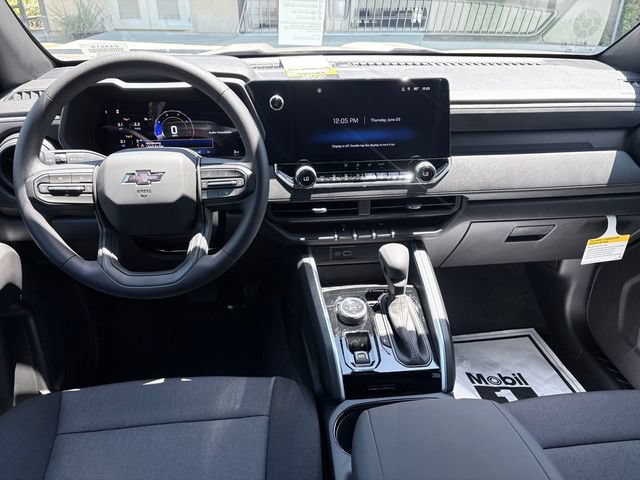 New 2026 Chevrolet Colorado Trail Boss w/ Midnight Edition AWD/4WD image 7
