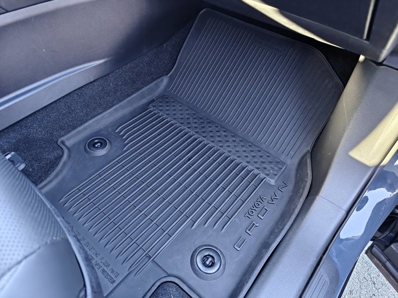 Used 2025 Toyota Crown Signia image 21