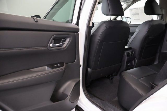 New 2026 Nissan Rogue SV w/ SV Premium Package image 24
