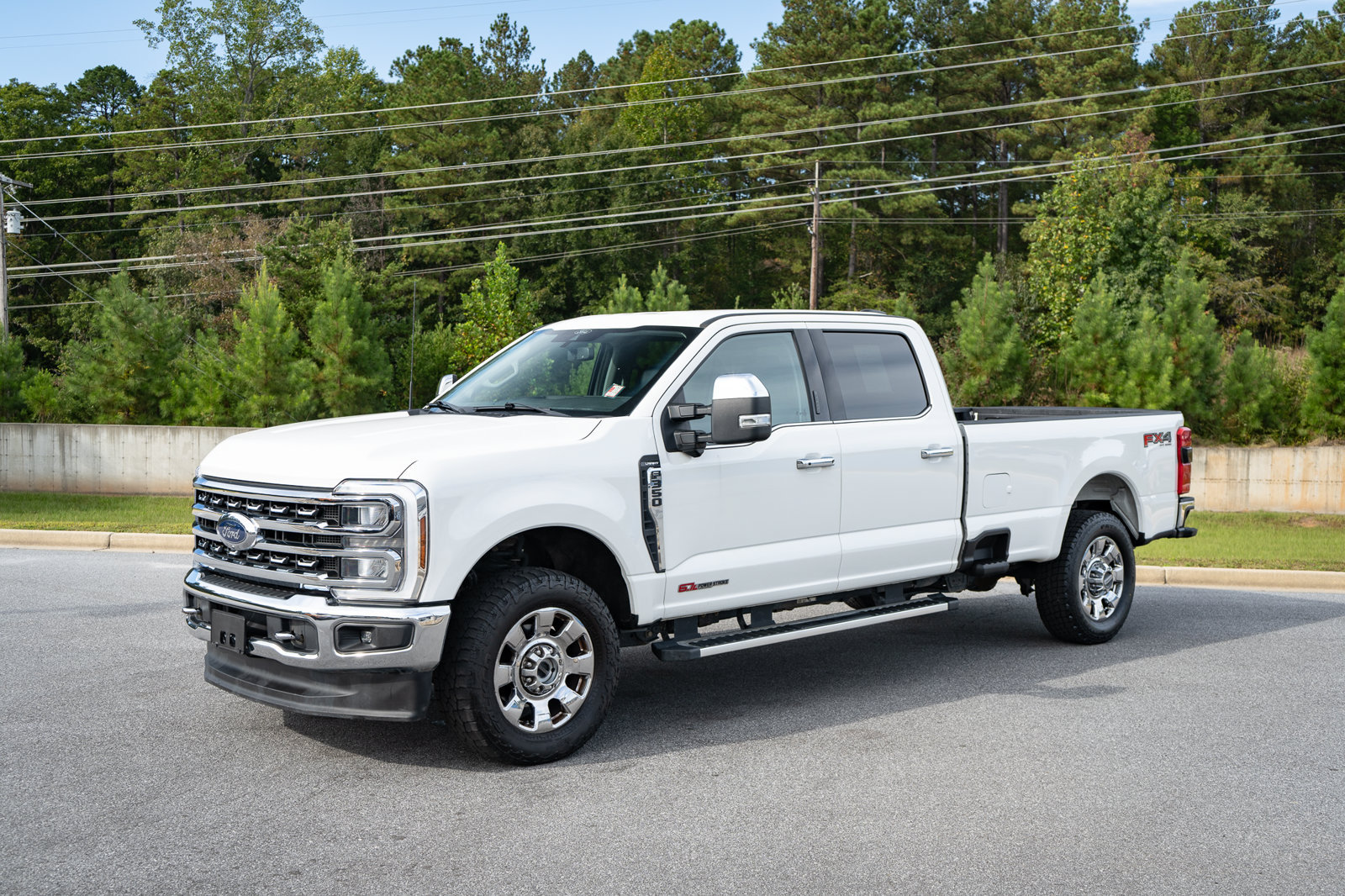 Used 2024 Ford F350 Lariat w/ Chrome Package AWD/4WD image 3
