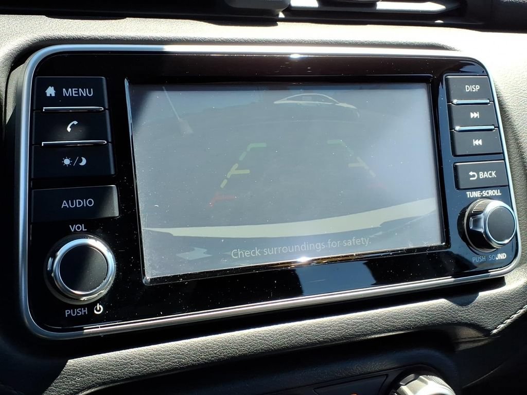 Used 2022 Nissan Versa S FWD image 21