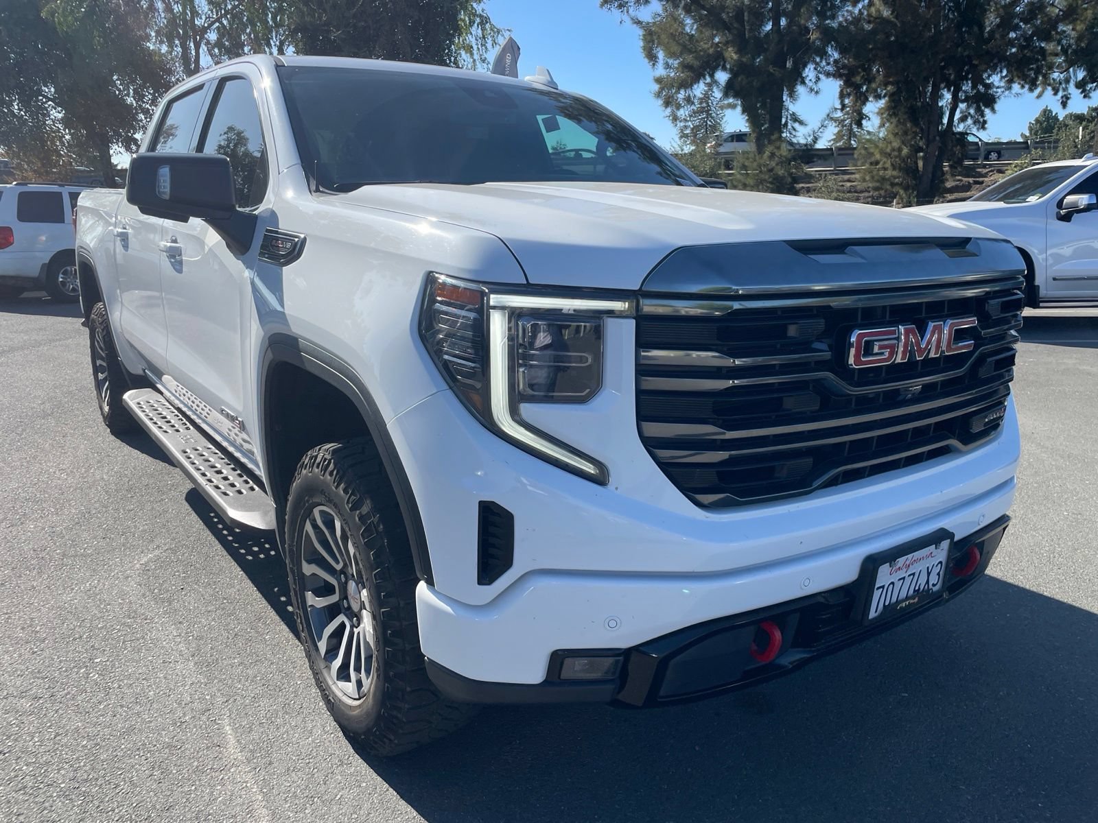Used 2023 GMC Sierra 1500 AT4 AWD/4WD image 3