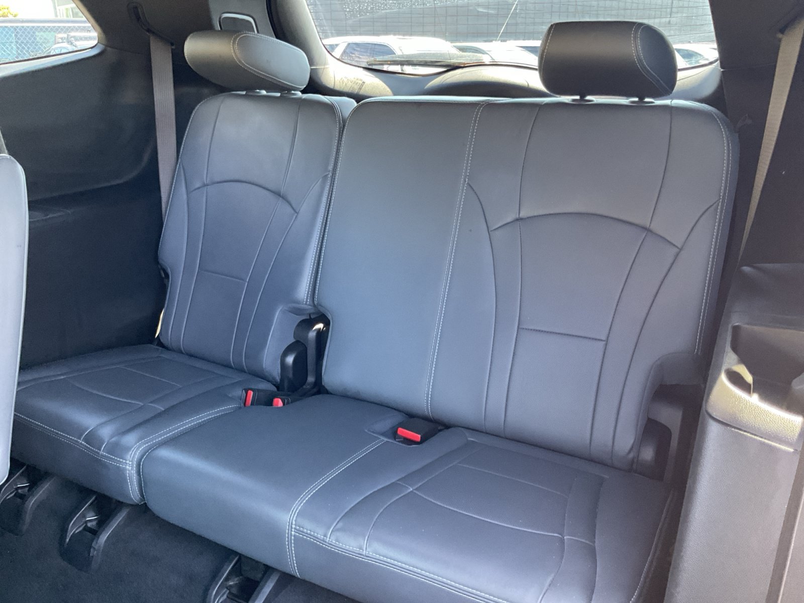 Used 2024 Buick Enclave Premium AWD/4WD image 28