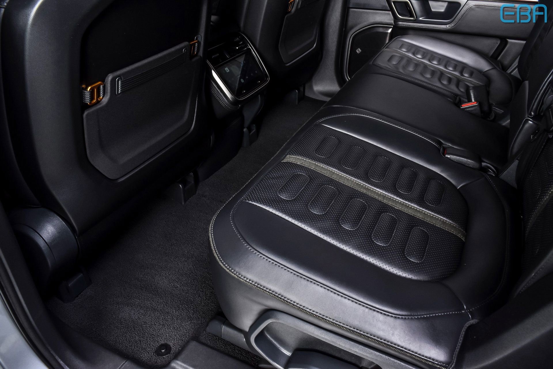 Used 2023 Rivian R1S Adventure image 19