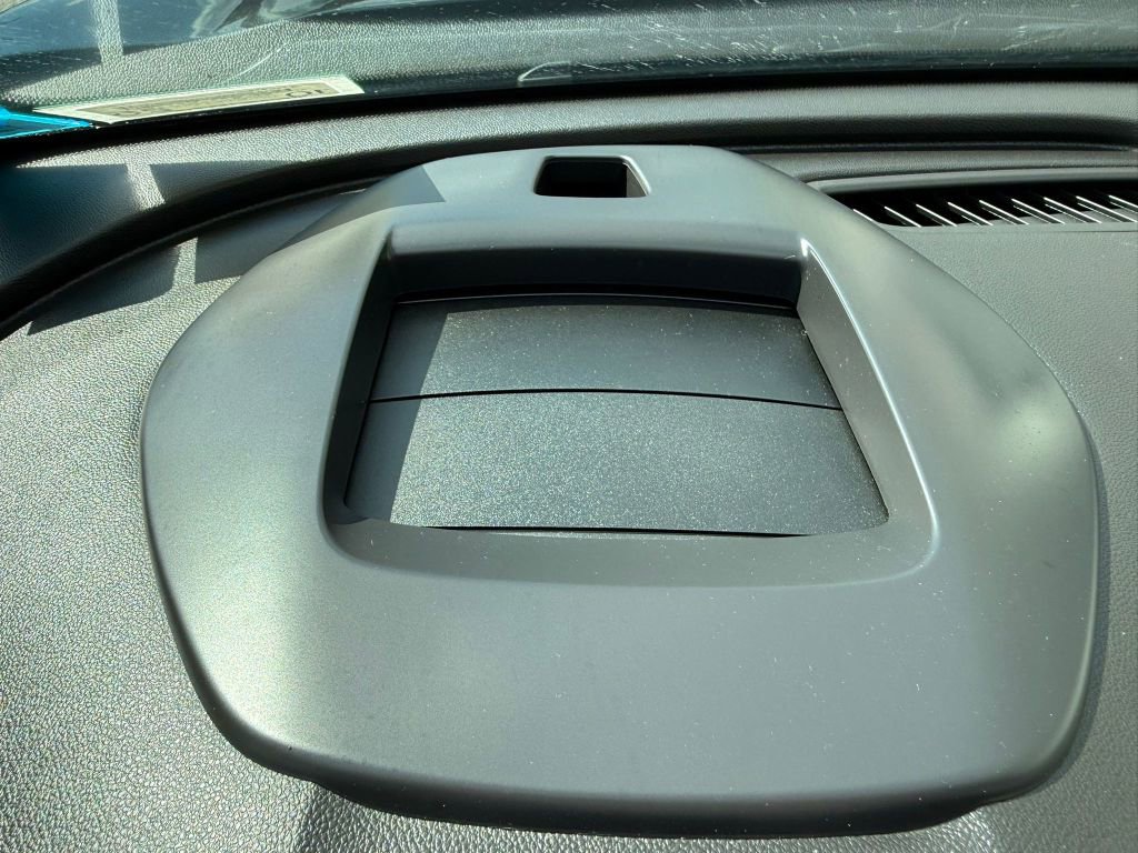 Used 2020 Buick Encore GX Essence w/ Experience Buick Package image 29