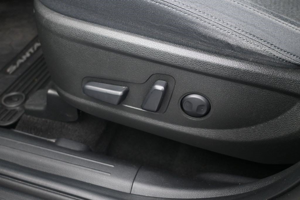 Used 2023 Hyundai Santa Fe SEL w/ Winter Weather Package FWD image 19