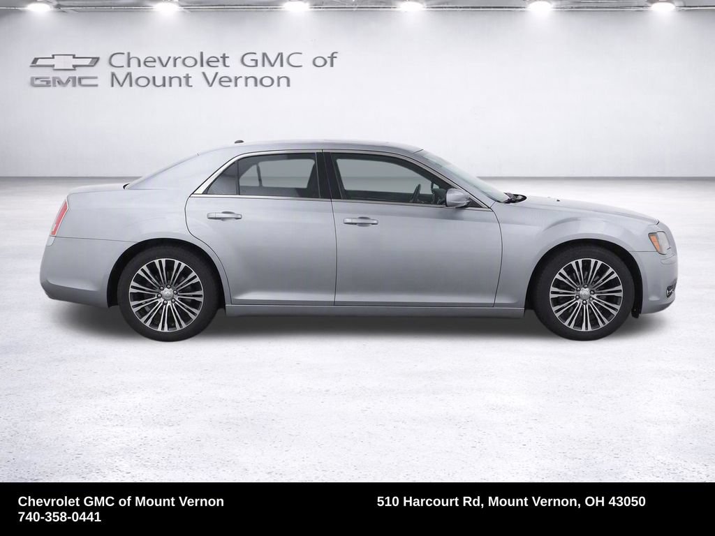 Used 2014 Chrysler 300 S AWD/4WD image 41