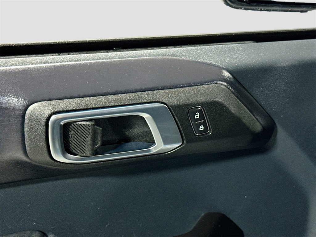Used 2025 Ford Bronco Badlands image 26