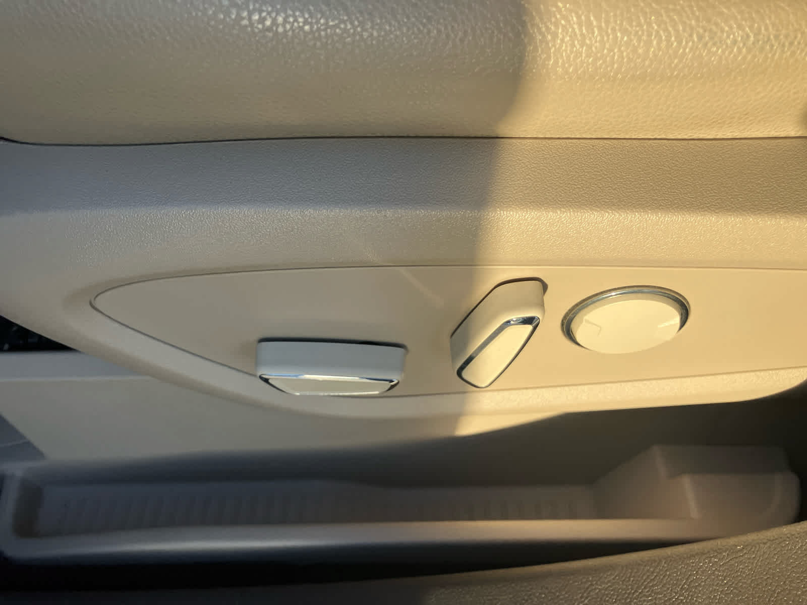Used 2022 Lincoln Nautilus AWD w/ Premium Package image 11