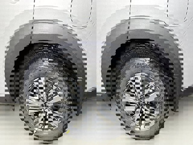 New 2025 Nissan Pathfinder SL w/ Cargo Package image 9