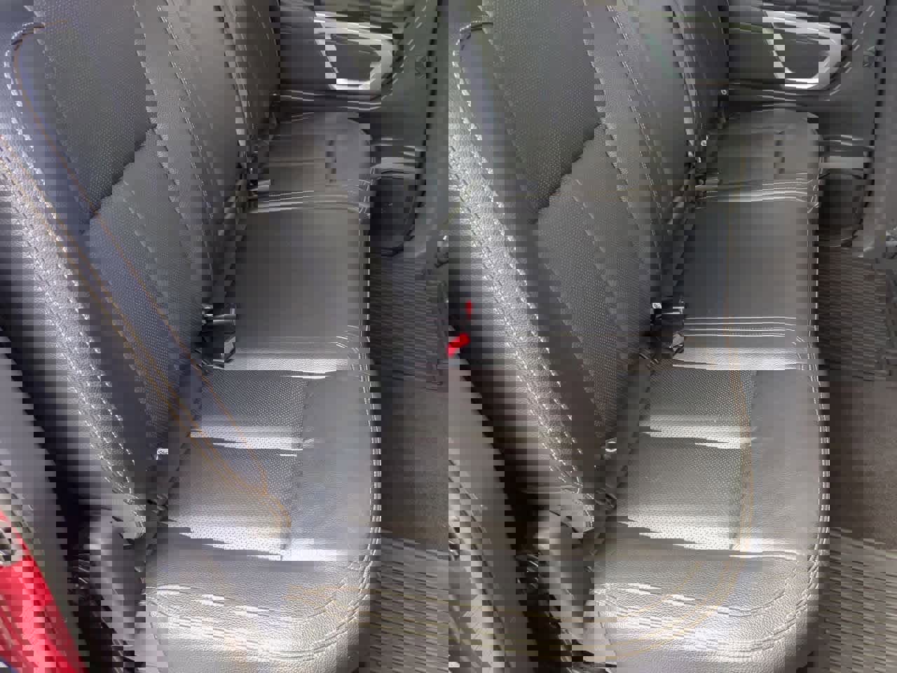 Used 2018 Nissan Titan SL image 21