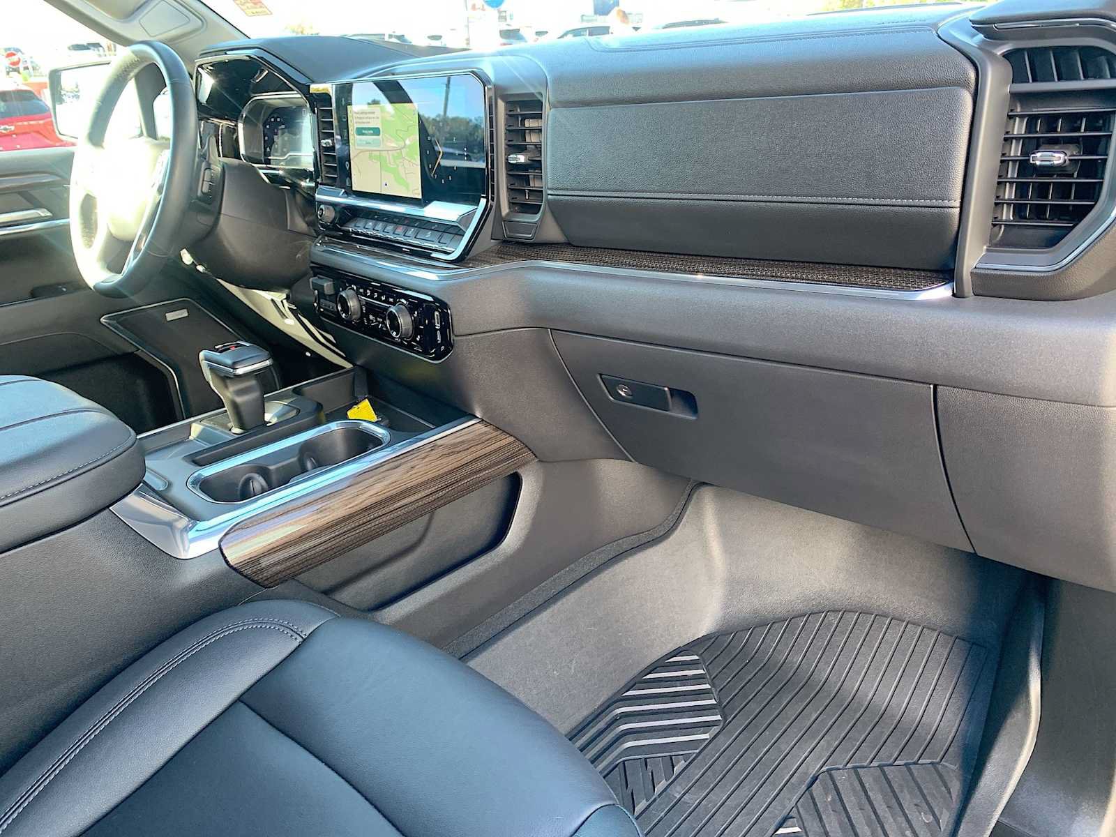Certified 2025 Chevrolet Silverado 1500 LT Trail Boss w/ Convenience Package II AWD/4WD image 29