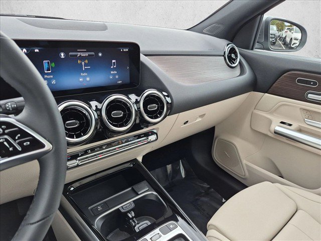 Certified 2026 Mercedes-Benz GLA 250 4MATIC image 15