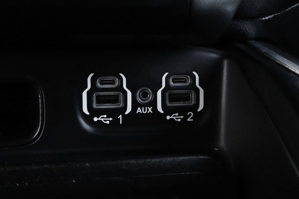 Used 2021 RAM 1500 Laramie AWD/4WD image 44